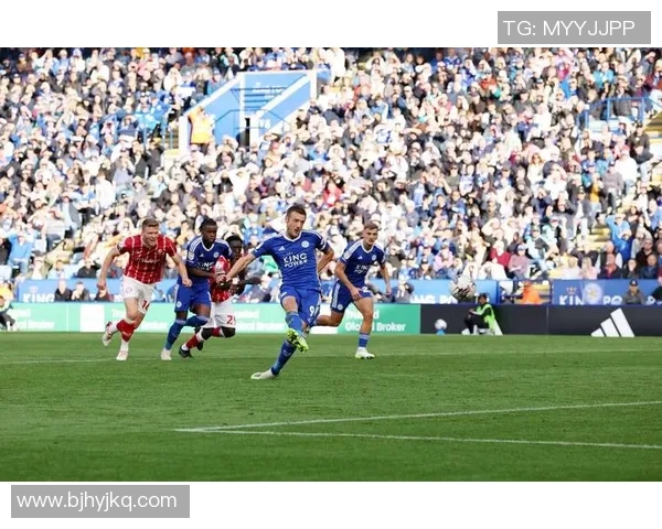 诺维奇与谢周三激战成和双方表现各有千秋引发热议